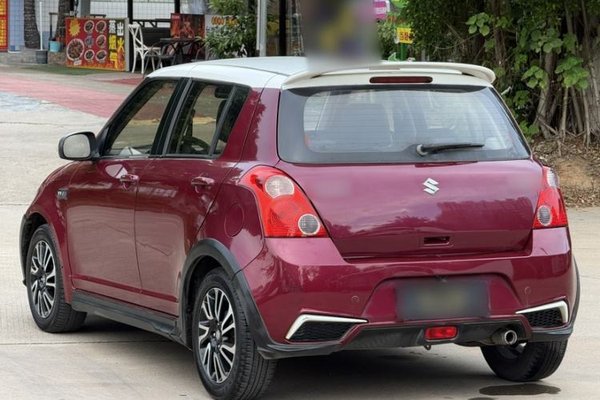 Suzuki Swift 2013, 96200 км, за 4597 USD