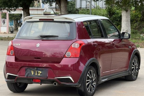 Suzuki Swift 2013, 96200 км, за 4597 USD