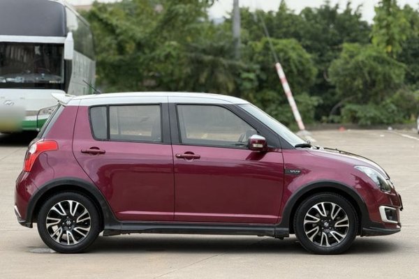 Suzuki Swift 2013, 96200 км, за 4597 USD - фото 7