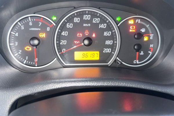 Suzuki Swift 2013, 96200 км, за 4597 USD - фото 8