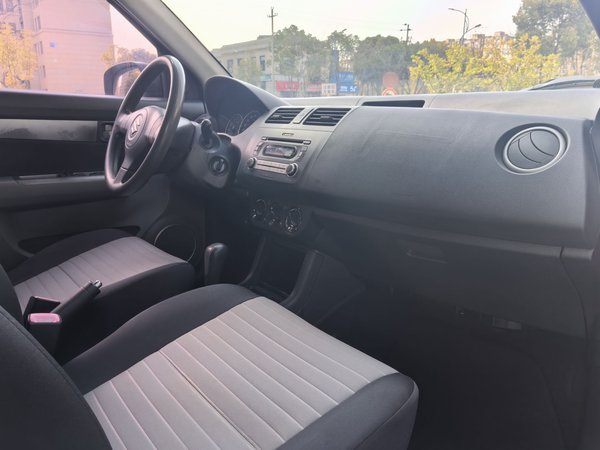 Suzuki Swift 2014, 106600 км, за 5093 USD - фото 23