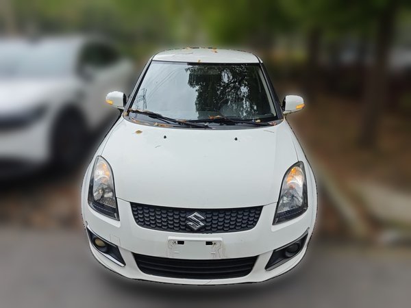 Suzuki Swift 2014, 63900 км, за 6022 USD