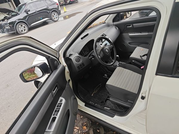 Suzuki Swift 2014, 63900 км, за 6022 USD - фото 19