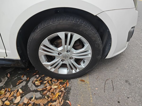Suzuki Swift 2014, 63900 км, за 6022 USD - фото 8