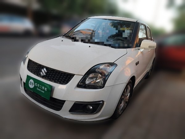 Suzuki Swift · 2015 год