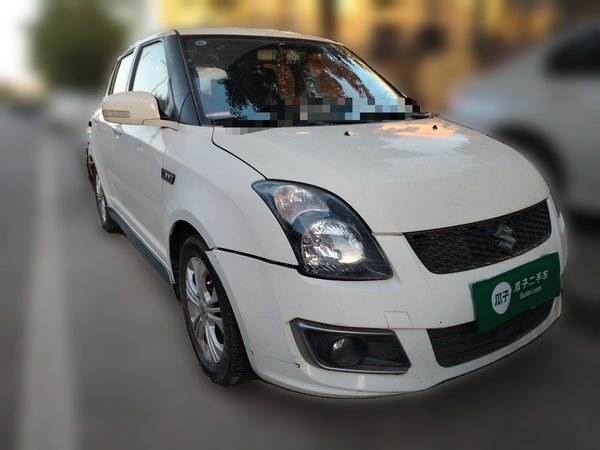 Suzuki Swift 2015, 74900 км, за 4293 USD