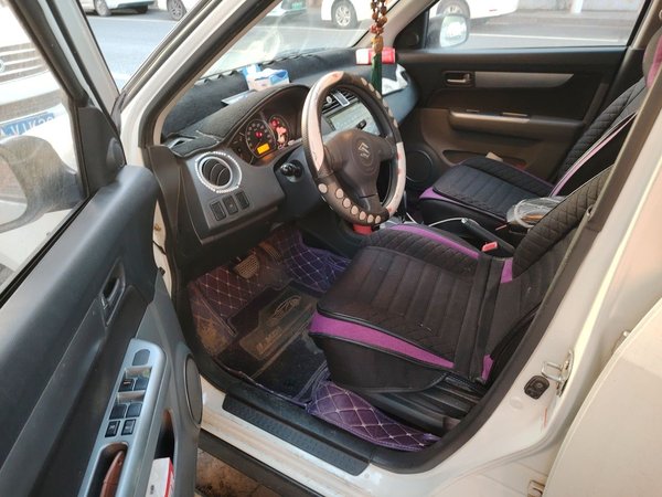 Suzuki Swift 2015, 74900 км, за 4293 USD - фото 17