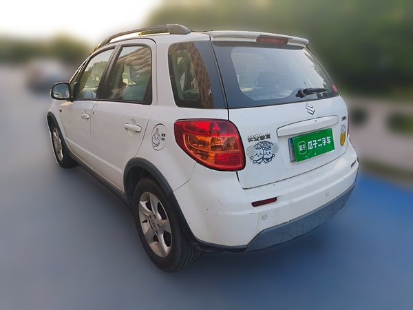 Suzuki SX4 2013, 78800 км, за 4059 USD