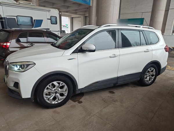 SWM G05 2019, 61800 км, за 5581 USD