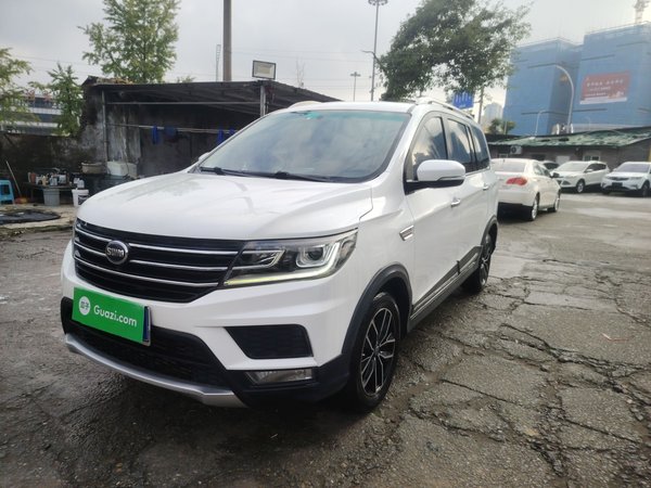 SWM X3 2017 1.5T Manual Fashion Model