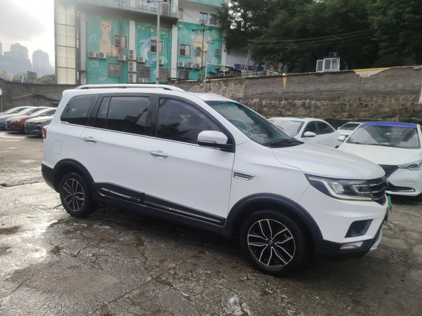 SWM X3 2017 1.5T Manual Fashion Model, 2017 года