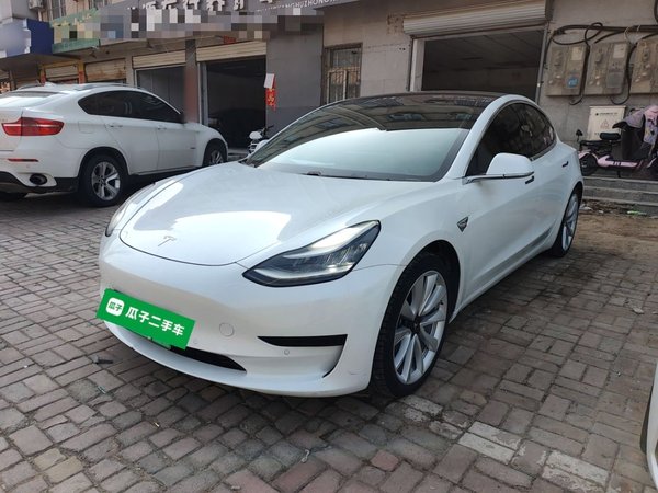 Tesla Model 3 · 2019 год