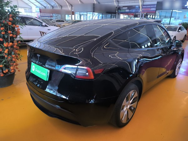 Tesla Model Y 2022, 104100 км, за 23668 USD