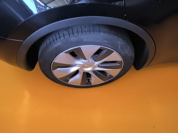 Tesla Model Y 2022, 104100 км, за 23668 USD - фото 10