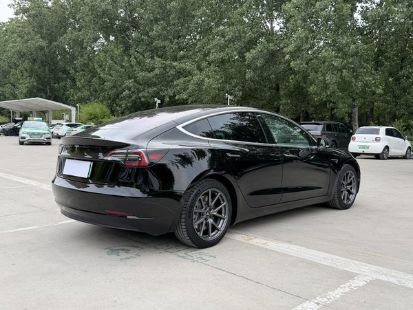 Tesla Model 3 2019, 81600 км, за 18524 USD