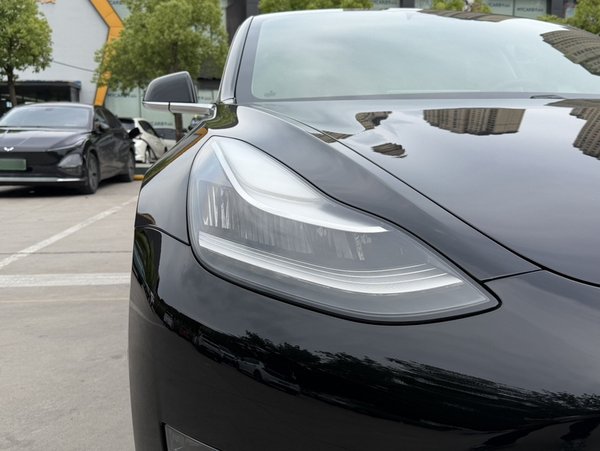 Tesla Model 3 2019, 81600 км, за 18524 USD