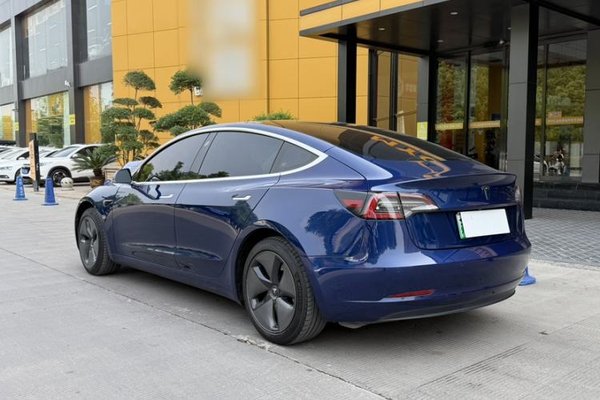 Tesla Model 3 2019, 114900 км, за 21621 USD