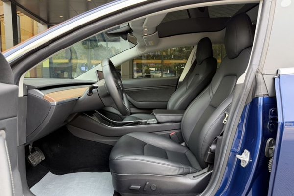 Tesla Model 3 2019, 114900 км, за 21621 USD - фото 17
