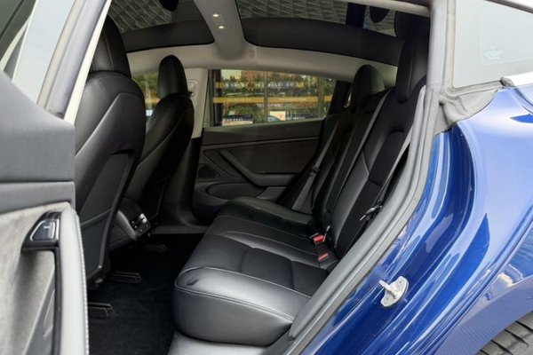Tesla Model 3 2019, 114900 км, за 21621 USD - фото 19