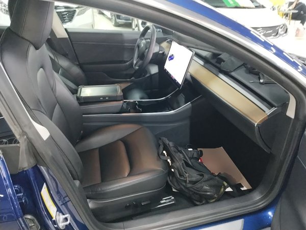 Tesla Model 3 2019, 63200 км, за 17632 USD - фото 8