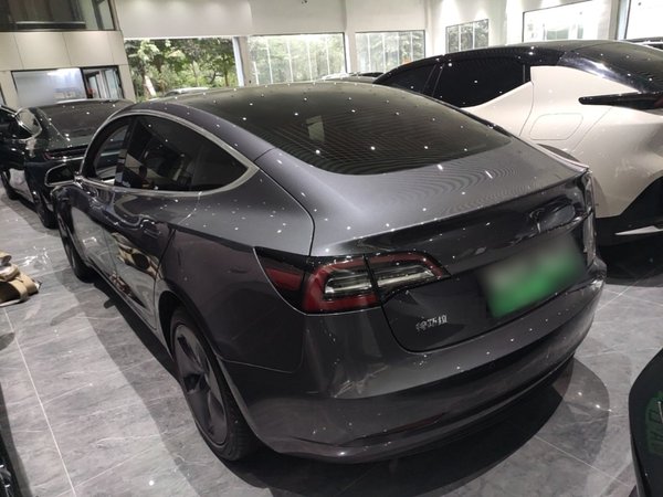 Tesla Model 3 2019, 64500 км, за 17384 USD