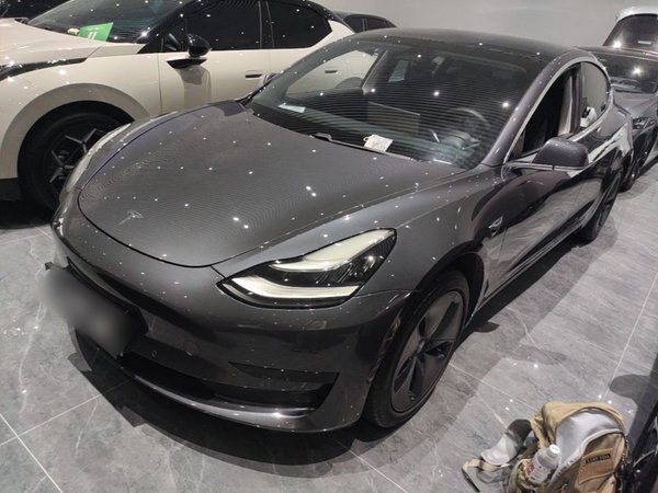 Tesla Model 3 · 2019 год