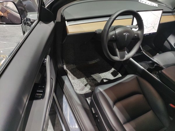 Tesla Model 3 2019, 64500 км, за 17384 USD - фото 19