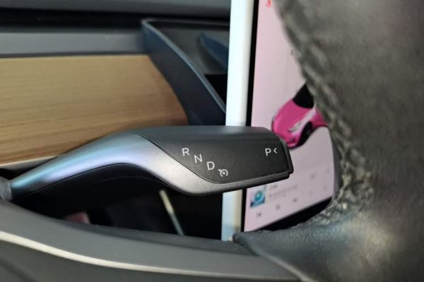 Tesla Model 3 2019, 141100 км, за 15256 USD - фото 10