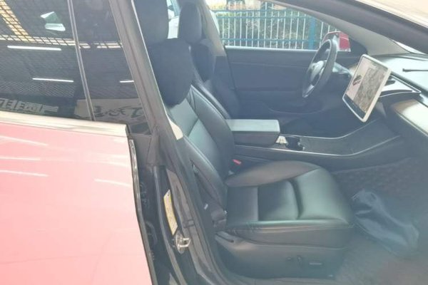 Tesla Model 3 2019, 141100 км, за 15256 USD - фото 13