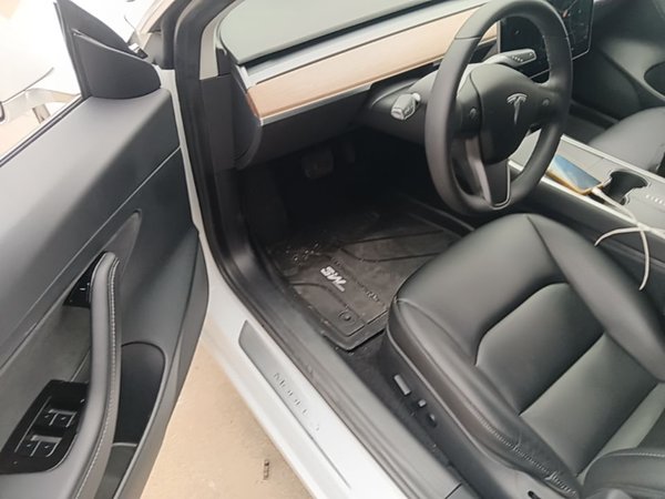 Tesla Model 3 2019, 66300 км, за 16766 USD - фото 19