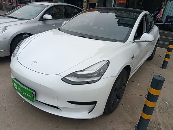 Tesla Model 3 · 2019 год