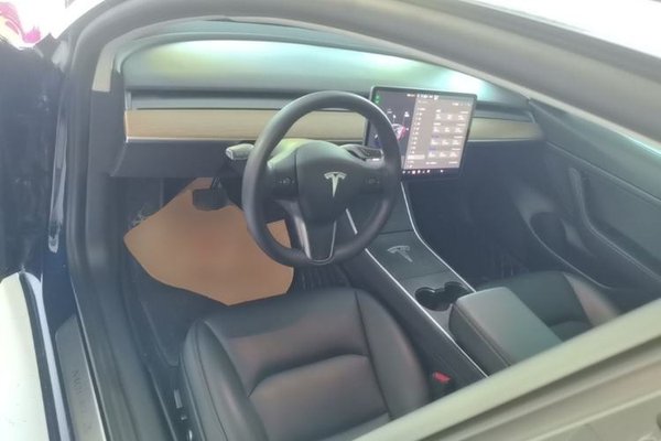 Tesla Model 3 2020, 141600 км, за 16492 USD - фото 12
