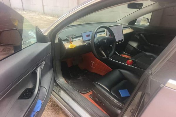 Tesla Model 3 2020, 95500 км, за 16869 USD - фото 19