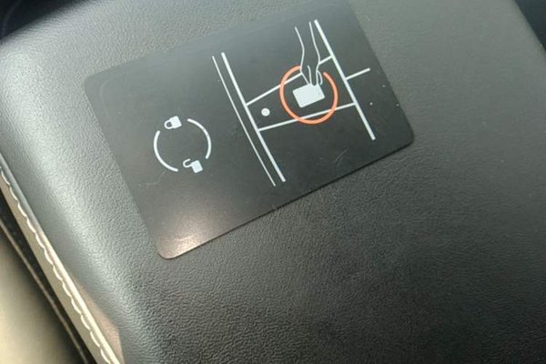 Tesla Model 3 2020, 77400 км, за 16949 USD - фото 23