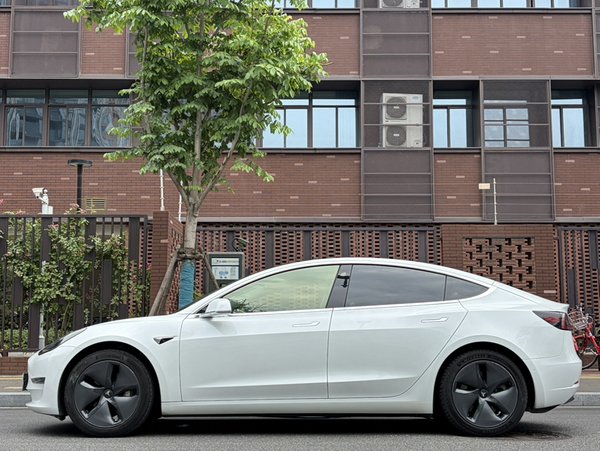 Tesla Model 3 2020, 112200 км, за 18594 USD - фото 13