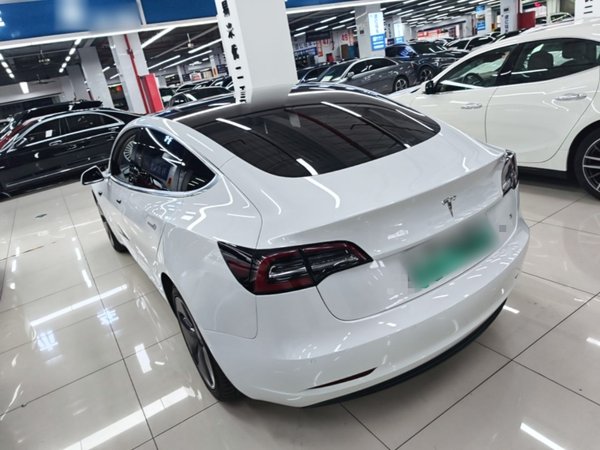 Tesla Model 3 2020, 112200 км, за 18594 USD
