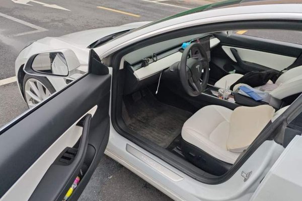 Tesla Model 3 2020, 131800 км, за 14601 USD - фото 17