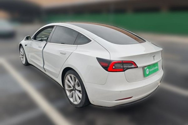 Tesla Model 3 2020, 131800 км, за 14601 USD
