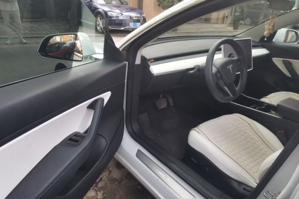 Tesla Model 3 2020, 73100 км, за 17837 USD - фото 19