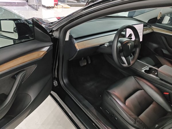 Tesla Model 3 2021, 115200 км, за 19583 USD - фото 19