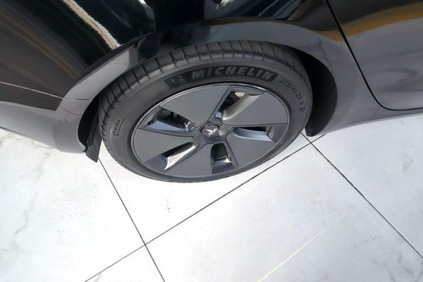 Tesla Model 3 2021, 43600 км, за 20955 USD