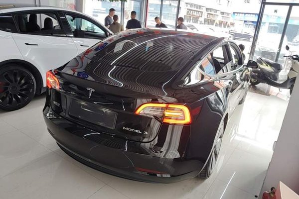 Tesla Model 3 2021, 47000 км, за 18176 USD - фото 6