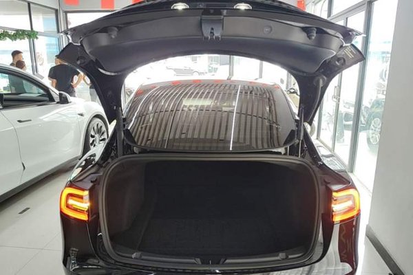 Tesla Model 3 2021, 47000 км, за 18176 USD - фото 22