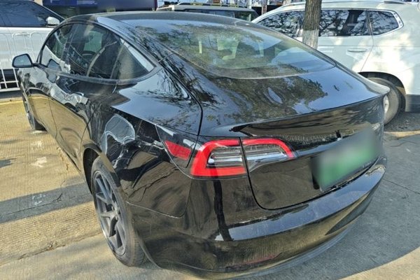Tesla Model 3 2021, 63099 км, за 19426 USD