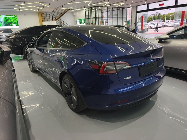 Tesla Model 3 2021, 48900 км, за 20677 USD