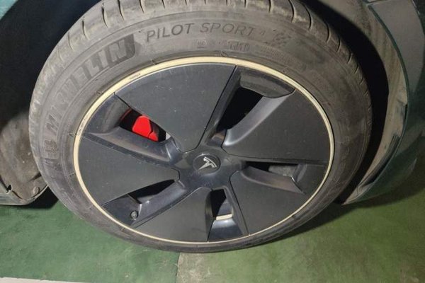 Tesla Model 3 2021, 65600 км, за 19257 USD