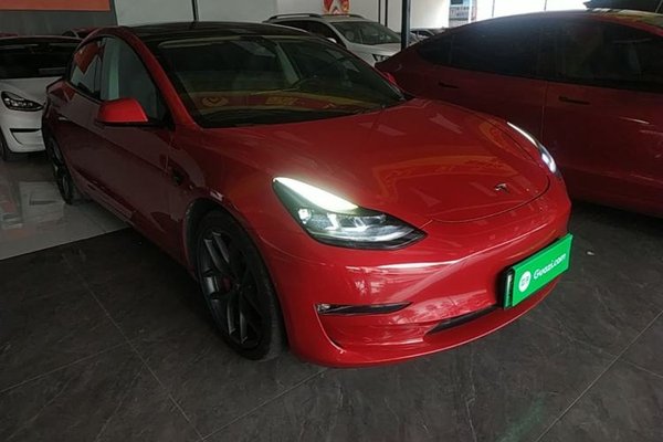 Tesla Model 3 2021, 82300 км, за 23141 USD