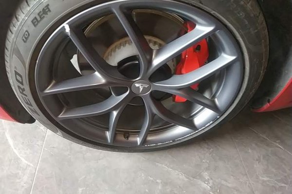 Tesla Model 3 2021, 82300 км, за 23141 USD
