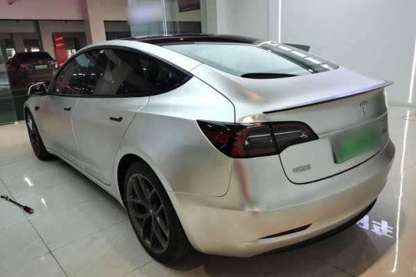 Tesla Model 3 2021, 73800 км, за 23602 USD