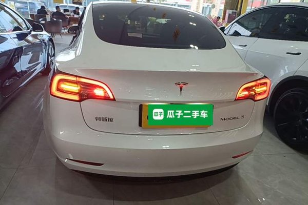 Tesla Model 3 2021, 39500 км, за 20092 USD